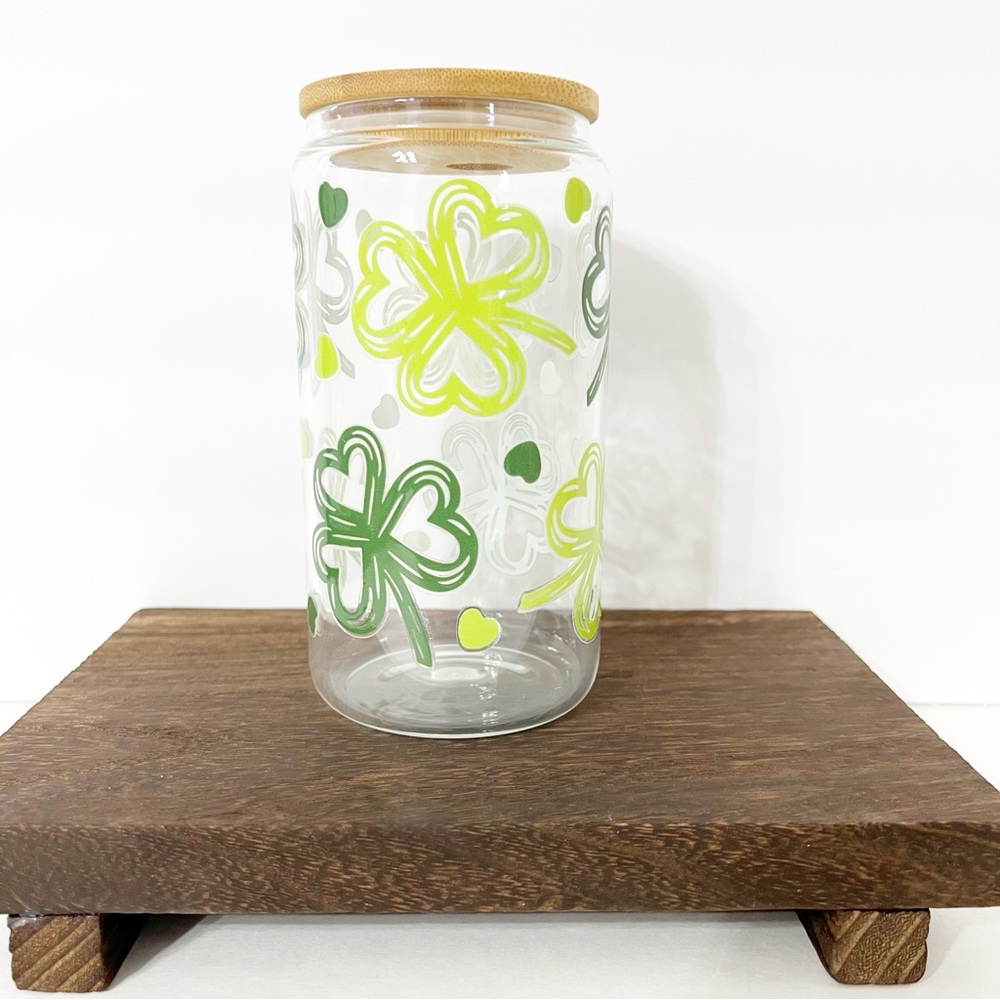 Shamrock Libbey Glass Can with Bamboo Lid and Straw